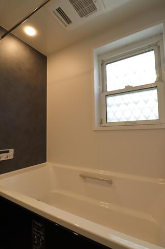 ストレートライン浴槽