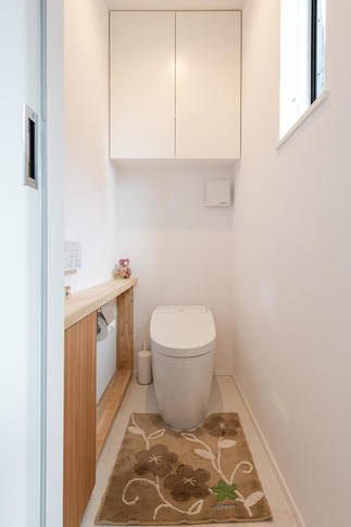 トイレもスッキリ機能的です