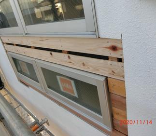 外からの連窓の様子