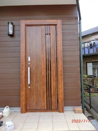 玄関ドア【アフター】