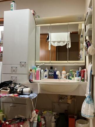 洗面化粧台施工前