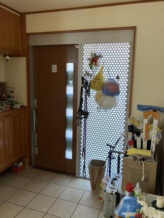 玄関ドア 中 施工前