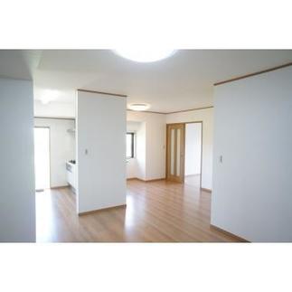 光が入る明るく開放感のある空間に大変身です。