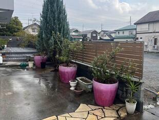 【埼玉県吉川市】フェンスリフォーム施工録｜三協アルミ「レジリアYK2型」で台風に強い外構へ