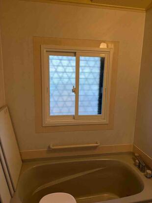 【埼玉県三郷市】Y様邸 浴室の寒さを即解決！LIXIL断熱内窓「インプラス」設置リフォーム