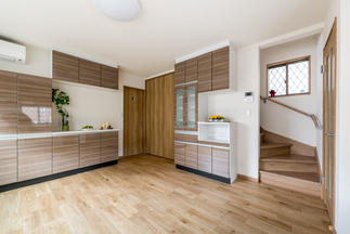 孤立していたキッチンからLDKへリフォーム