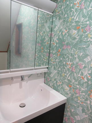 W750 LIXILさんの洗面化粧台