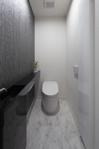 シックなトイレ