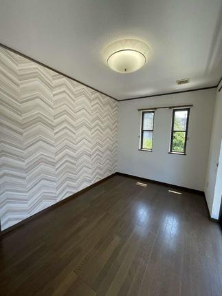 アクセントクロスで個性あふれる空間