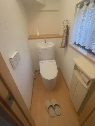 トイレも模様替え