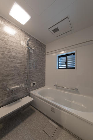 お掃除が簡単な浴室に