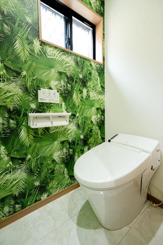 …閉鎖的になりがちな場所こそ遊び心を…