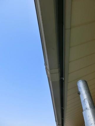 伸縮性ジョイントで衝撃吸収