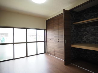 （After）もともと台所があった空間をすっきりとした洋室に間取り変更しました