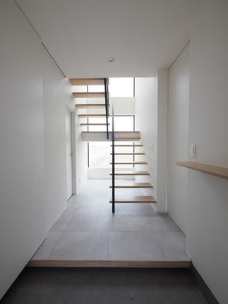 【エントランスホール】