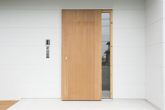 木製玄関ドア(KIMADO)