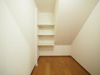 階段下収納