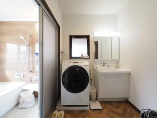 洗面化粧室　After