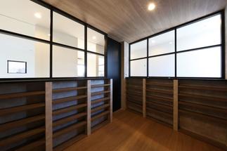 ２階　ライブラリー2