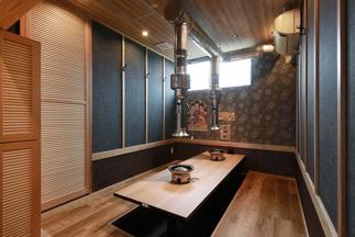 掘りごたつのある座席