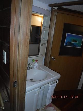 洗面化粧室　Before