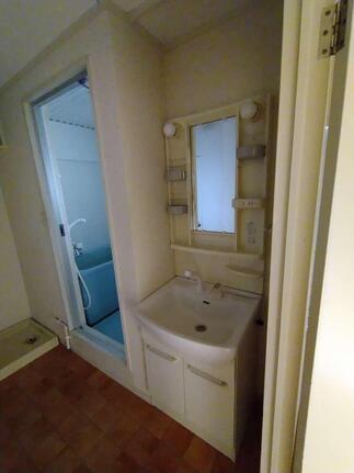 洗面脱衣室　Before