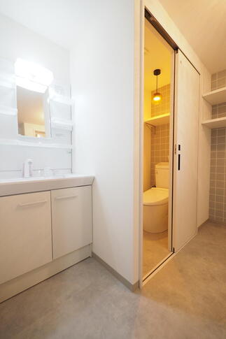 洗面脱衣室　After