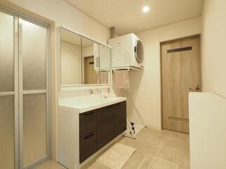 洗面化粧室　After