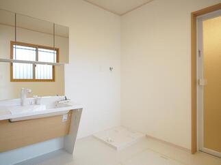 洗面化粧台　After