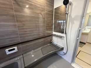 くつろぎと安心の浴室空間へ