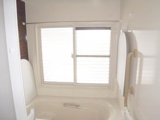 （After）浴室窓　インプラス施工