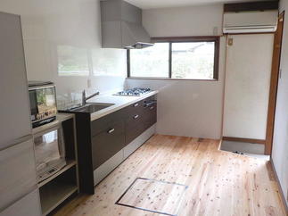 After　キッチン（工事完了直後）