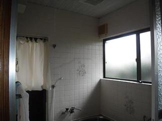 （Before）浴室　窓