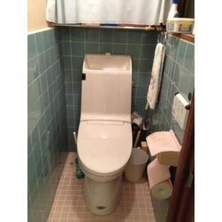 トイレ　「LIXIL」