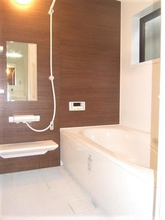 ゆったり、あたたか、ユニットバス。