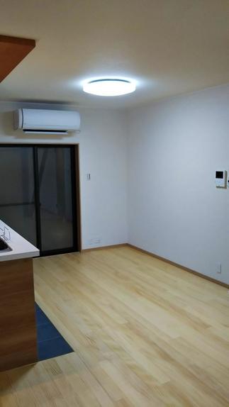 間仕切りを取り、開放感のあるLDKへ