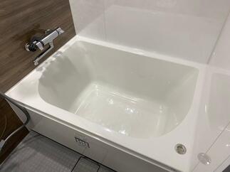 浴室乾燥暖房機を新設し、暖かい浴室を叶えます。