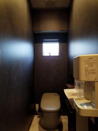 上質な雰囲気の中にも清潔感があり、お手入れも楽々