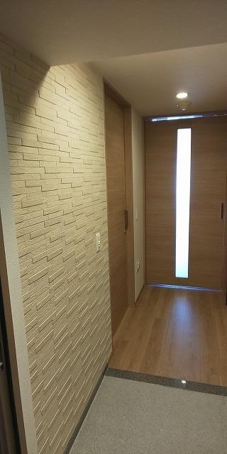 玄関エコカラット