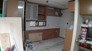 キッチン設置準備完了