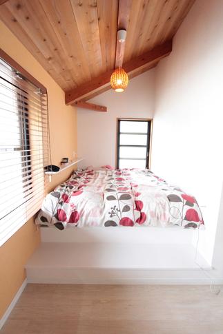 家具のいらないログハウスみたいな子供部屋