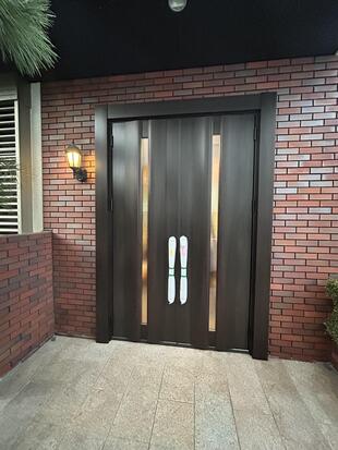 和歌山市　LIXIL 玄関ドア　リシェント　