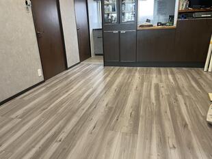 フローリング、クロス【和歌山市】