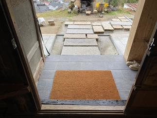 【After】玄関ポーチ