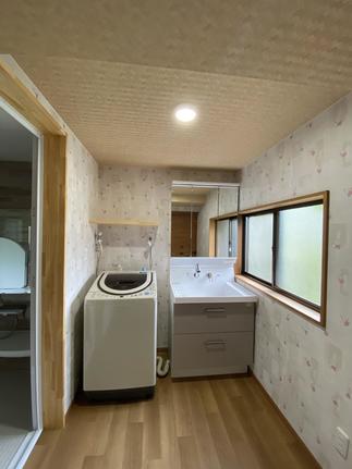 洗面化粧室　AFTER