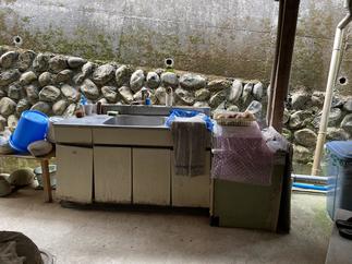 屋外手洗い　BEFORE