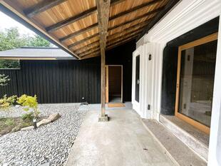 〈北安曇郡松川村〉快適なキッチン・浴室・トレイを備えた土蔵のお宿