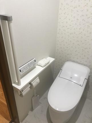 便利なﾌﾙｵｰﾄ機能のトイレにリフォーム
