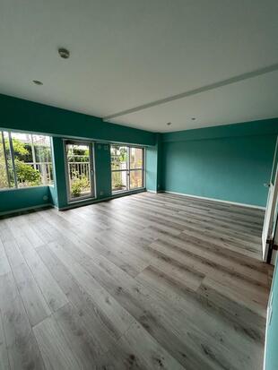 空間にティファニーブルーを。