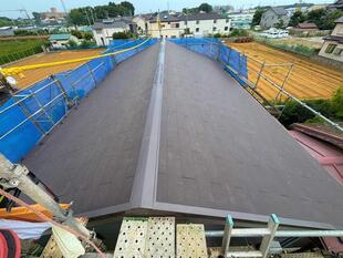 【瓦屋根からコロニアルへ！軽くて丈夫な屋根で安心リフォーム】